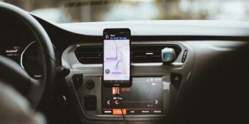 Lyft司机（photo by Humphrey Muleba onunsplash）