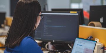 Photo by Mimi Thian on Unsplash