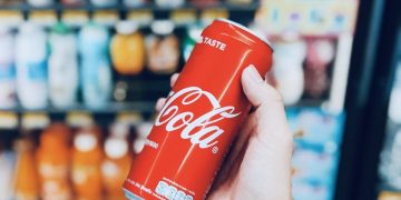 coke（by Felix Zhao on Unsplash）