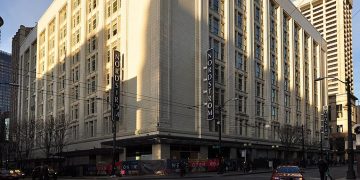 Photo by Joe Mabel, CC BY-SA 4.0, via Wikimedia Commons