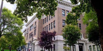 Franklin HIgh school, Seattle (Joe Wolf/Flickr)