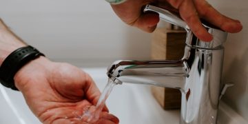 Photo by Claudio Schwarz on Unsplash